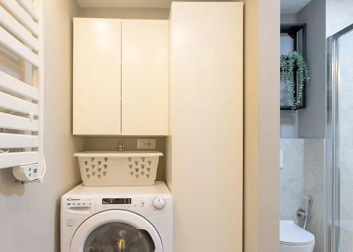 Bricks & Beams In The Key Area Of Apartment *