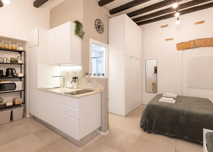 Bricks & Beams In The Key Area Of *