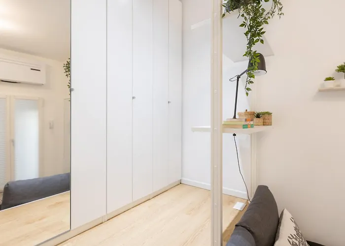Tiny & Tidy In The Key Area Of Appartement *