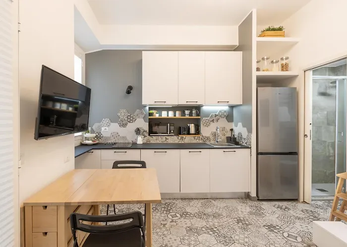 Tiny & Tidy In The Key Area Of