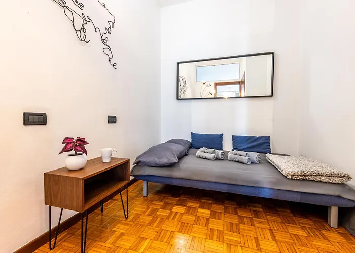 Porta Nuova Elegance & Comfort Near Corso Апартаменты Милан