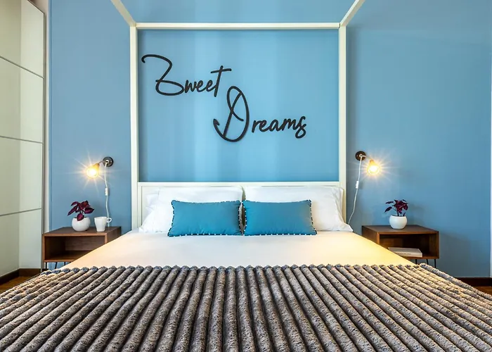 Porta Nuova Elegance & Comfort Near Corso Апартаменты