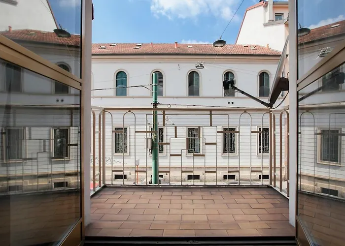 Elegante E Ampio In Zona Moscova Apartmán *