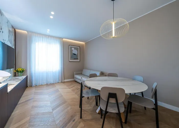 Palazzo Fontana Duomo View Golden House Apartment