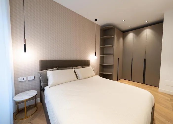 Apartment Palazzo Fontana Duomo View Golden House Mailand