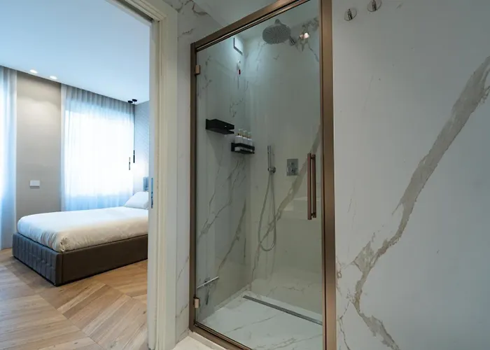 Palazzo Fontana Duomo View Golden House * Milán