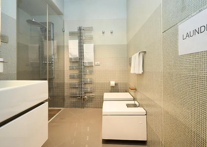 Lejlighed Luxury House - 2 Minutes Walk From Station *