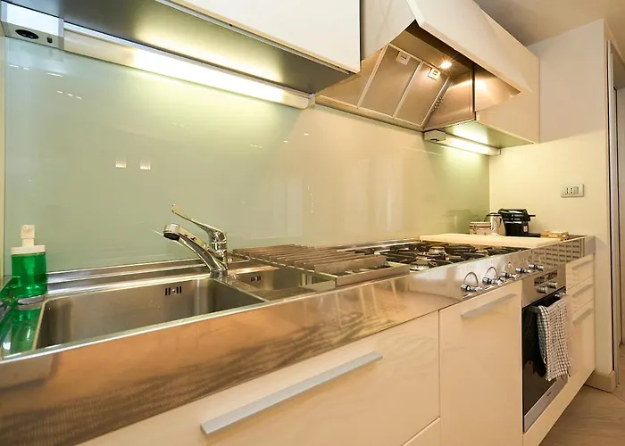 Lejlighed Luxury House - 2 Minutes Walk From Station *