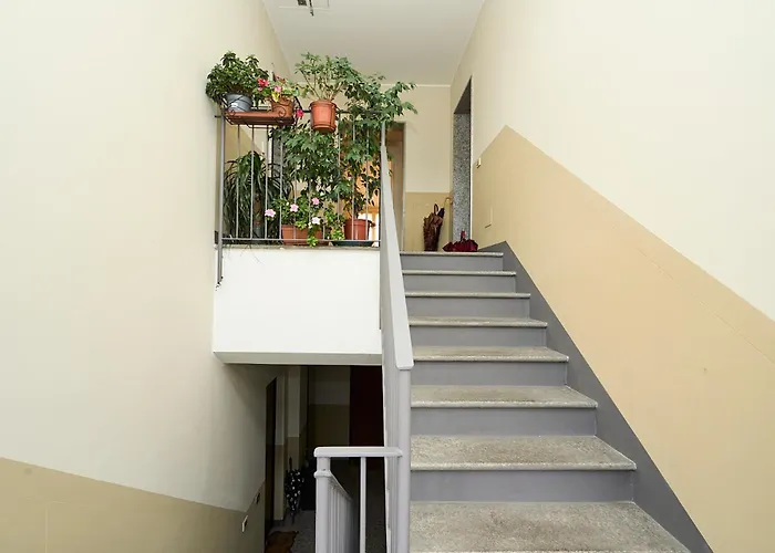 Luxury House - 2 Minutes Walk From Station