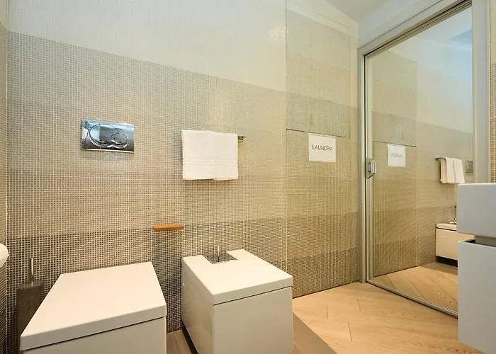 Lejlighed Luxury House - 2 Minutes Walk From Station *