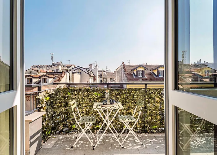 アパート Sant'ambrogio's Retreat ミラノ