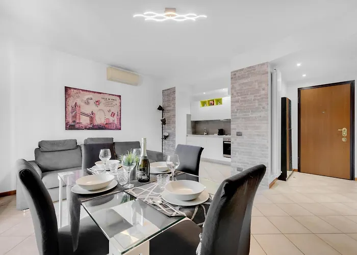 Daire Pran27 -crescenzago - - Large - Bright - Milano