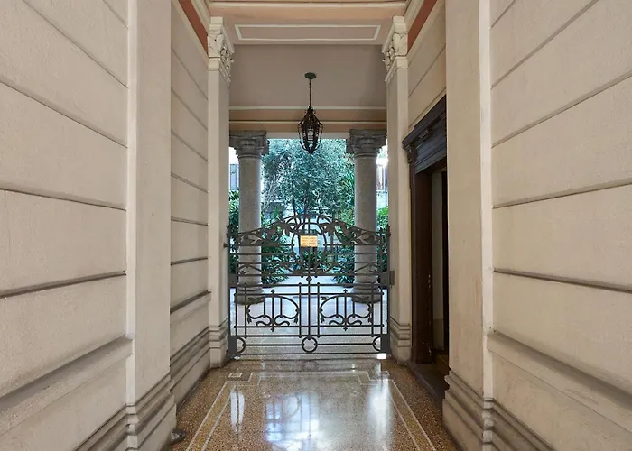 Vintage House - 2 Minutes Walk From Station * Mailand