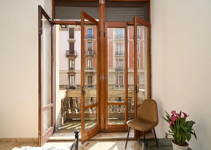 Vintage House - 2 Minutes Walk From Station Apartment *