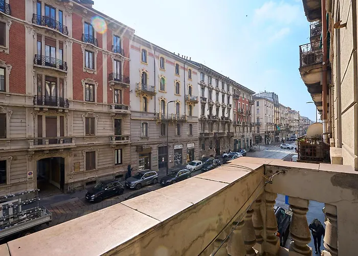 Vintage House - 2 Minutes Walk From Station Apartment *