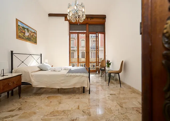 Apartment Vintage House - 2 Minutes Walk From Station *