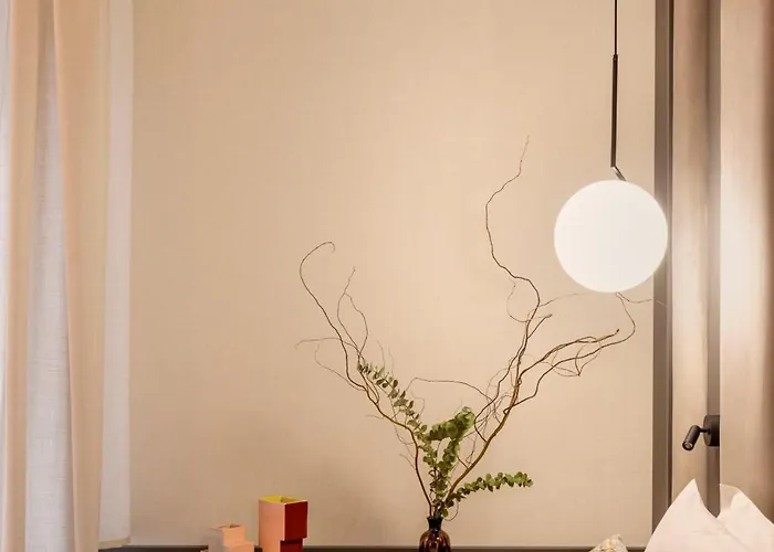 Lumera - Brera * Milano