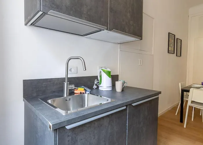 Host4u - Stradivari In Corso Buenos Aires