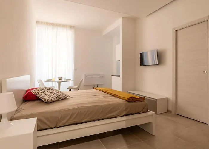 Host4u - Edoardo's House In *