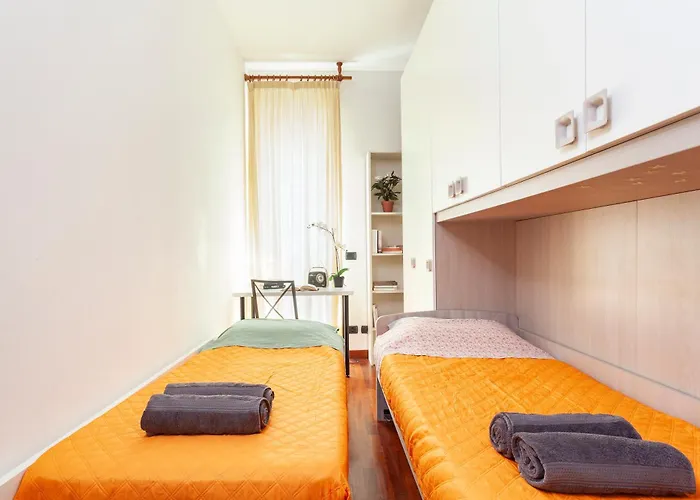 Appartamento Stazione - Ariel - Luminoso Con Terrazzo Fino A 6 Posti Letto