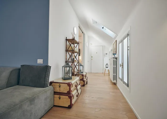 Sant'andrea Penthouse By Montenapoleone Living