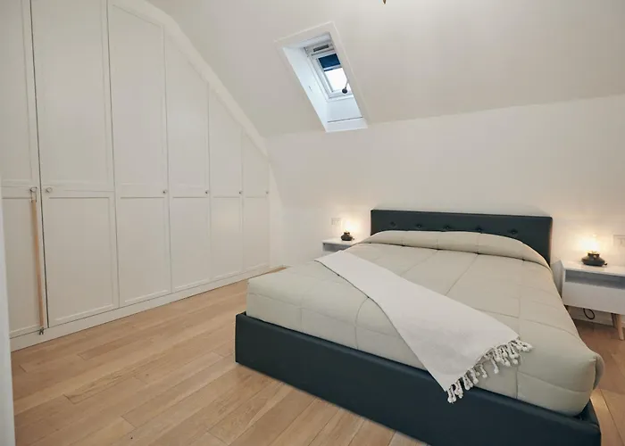 Sant'andrea Penthouse By Montenapoleone Living Apartman