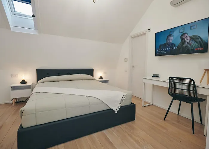Appartamento Sant'andrea Penthouse By Montenapoleone Living *