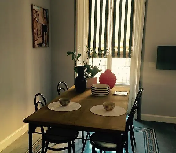 Apartment Zebra Rosso *