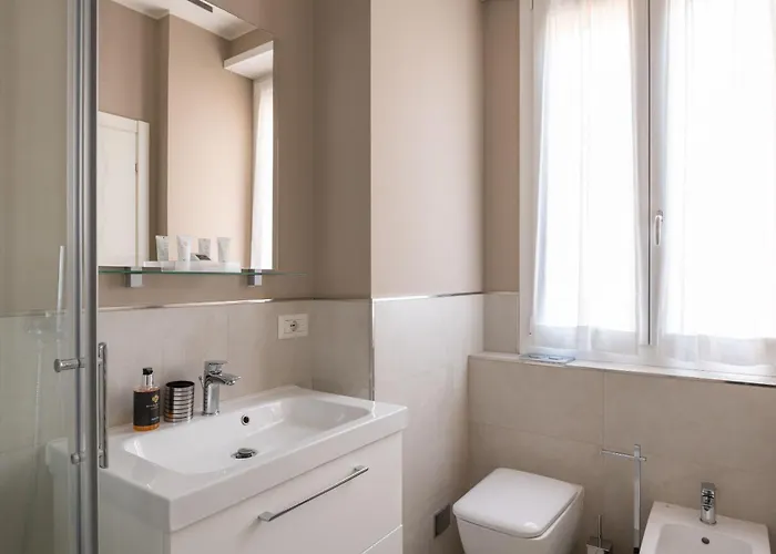 Heart Duomo Missori 公寓 *