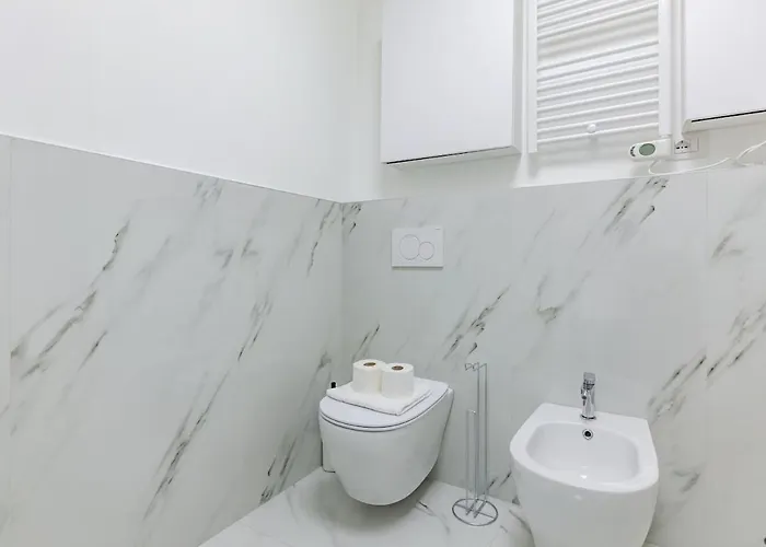 Elegante Nel Cuore Di Paolo Sarpi *