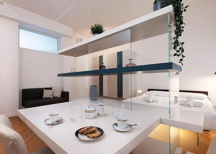 Duomo - 3 Minutes From The Duomo