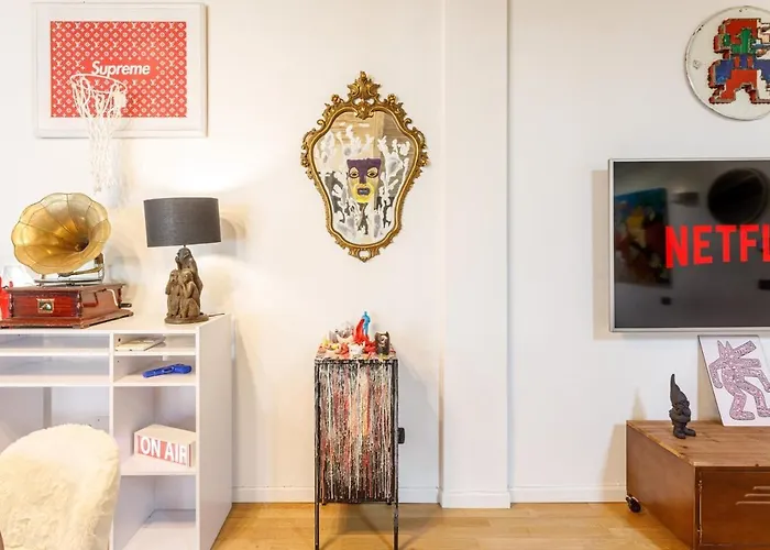 Unconventional Near Linate - Supreme Meme Loft *