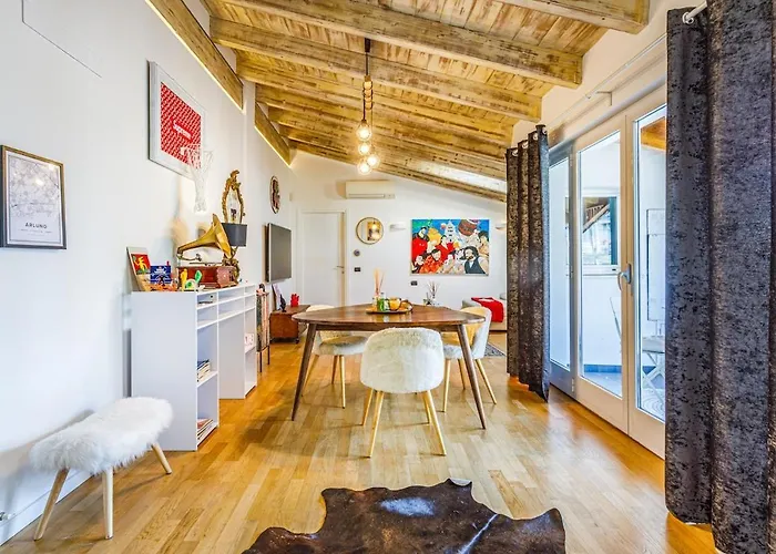 Apartment Unconventional Near Linate - Supreme Meme Loft Mailand