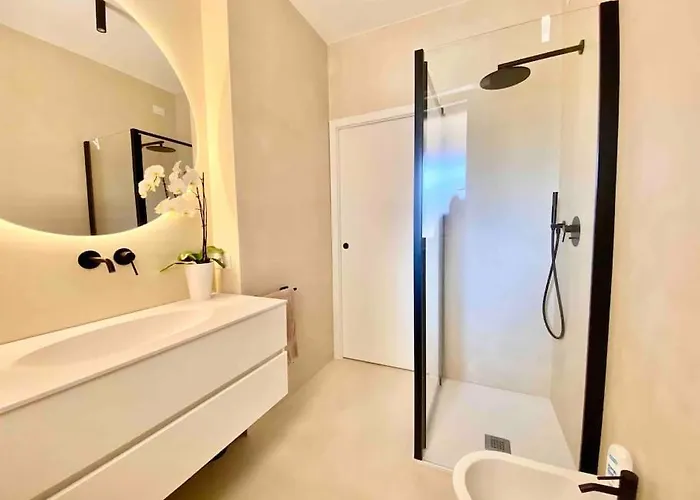 - Metropolitana Primaticcio M1 דירה