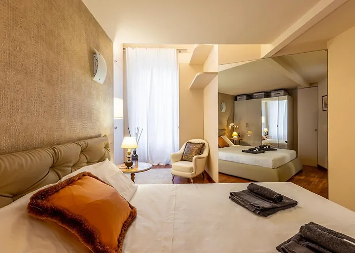 Luxury, Modern & Charming Near Station * Mediolan