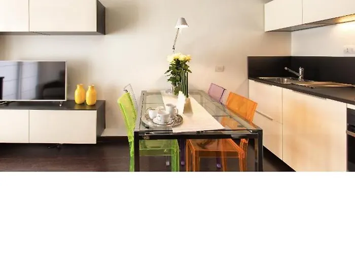 Apartamento Delightful Two-room In Brera Milán