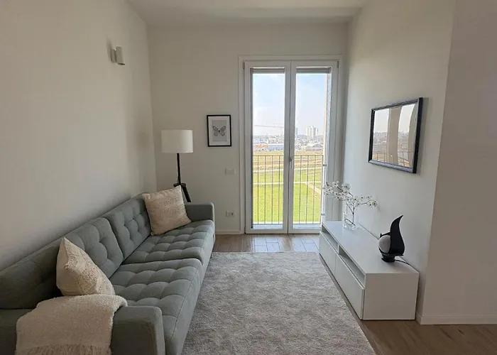 Panorama - Luminous With Private Garage Apartment Milan