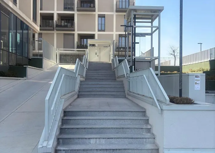 Panorama - Luminous With Private Garage *