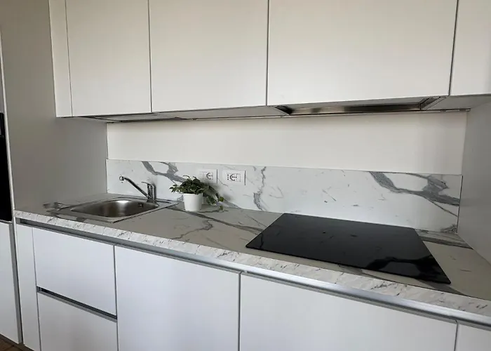 Panorama - Luminous With Private Garage *