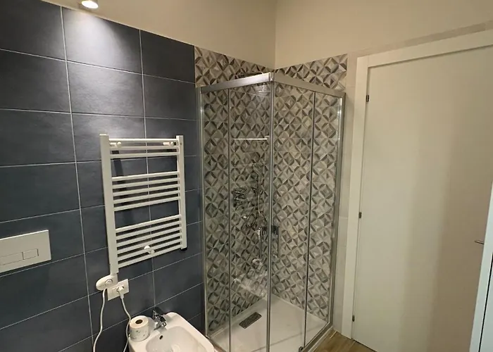 Panorama - Luminous With Private Garage Apartment *