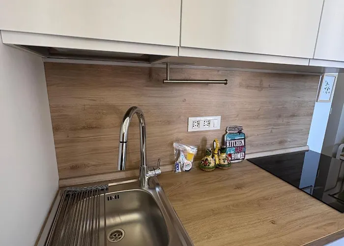 Daire Porta Romana Chic Nest - Monolocale Moderno Nel Cuore Di *