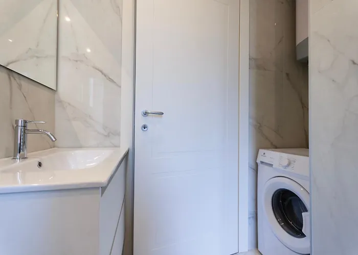 Appartamento Youhosty - Gioia Tower View Milano