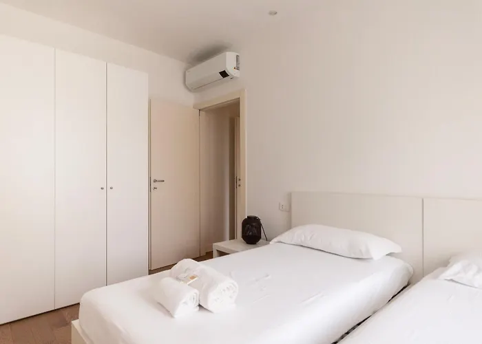 Apartment Youhosty - Gioia Tower View