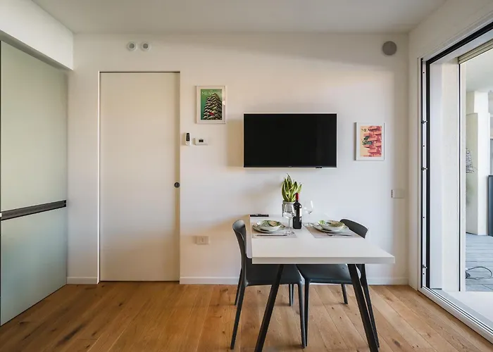 Navigli Cozy Design With Balcony 米兰