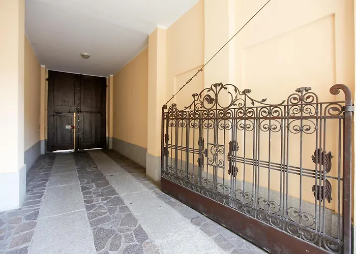 Hozyhome Loft Altaguardia Apartment *