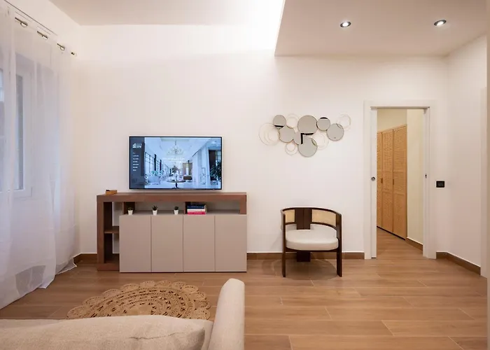 Apartment Luca Duomo Visconti Milan