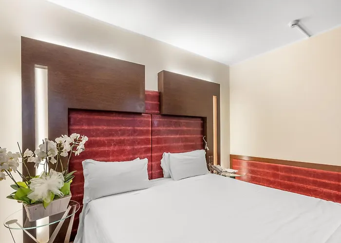 מלון Art Navigli 4*