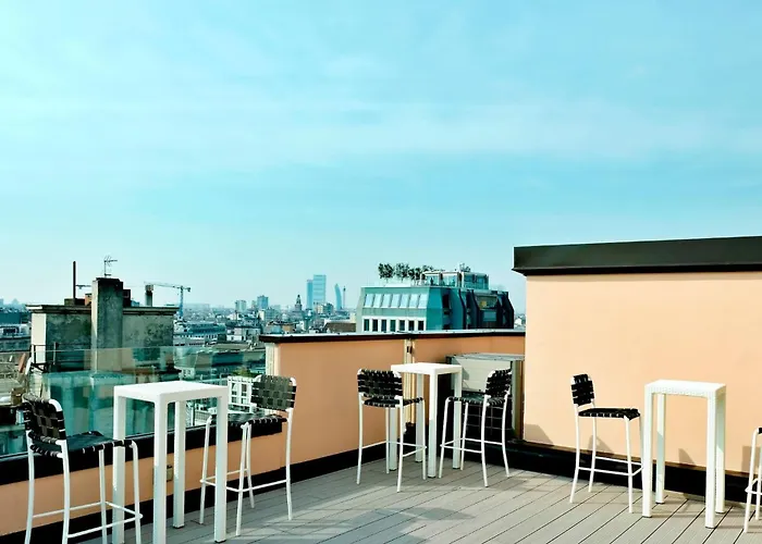 San Babila Duomo View With Shared Rooftop Terrace Appartamento