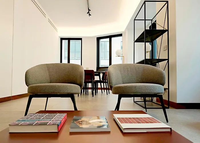 San Babila Duomo View With Shared Rooftop Terrace Milano