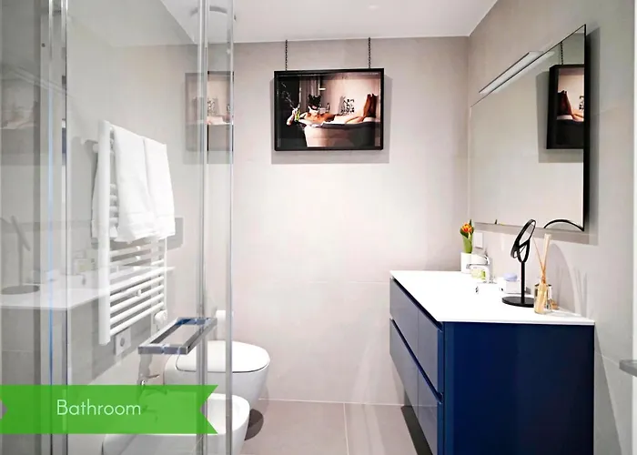 San Babila Duomo View With Shared Rooftop Terrace